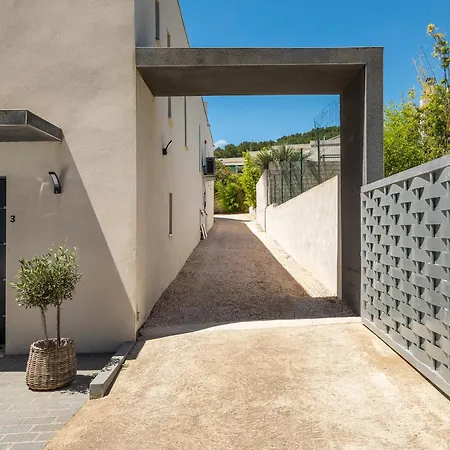 Guest house La Monarque (adults Only) 5*