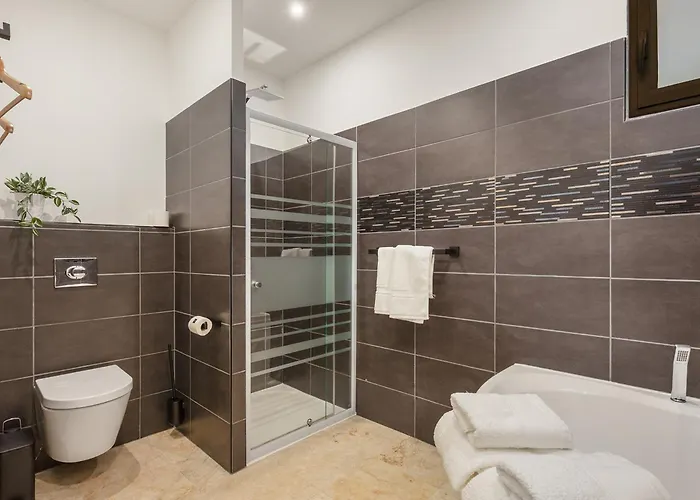 La Monarque (adults Only) Casa de hóspedes