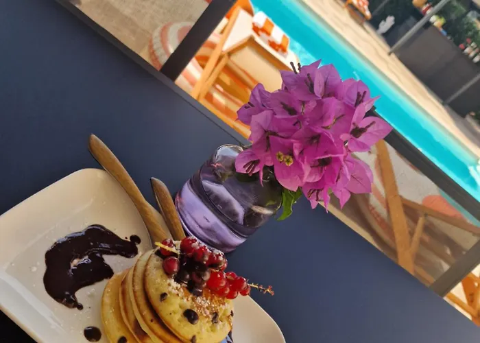 La Monarque (adults Only) Casa de hóspedes 5*